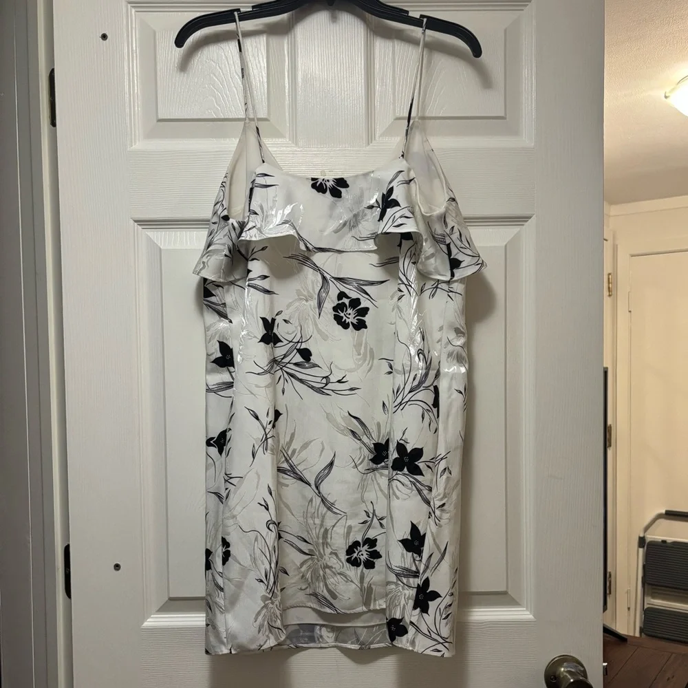 ALICE & OLIVIA Bess Slipdress in Black and White Floral Print - Picture 10 of 12
